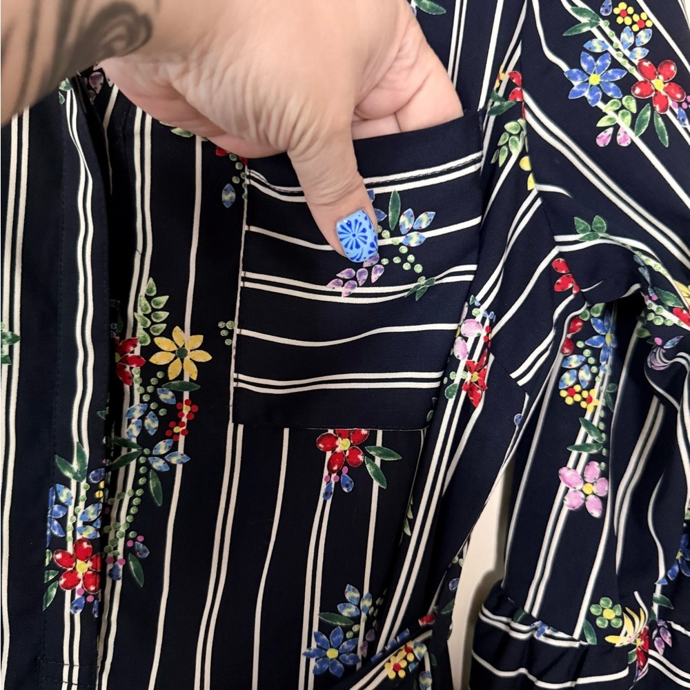Skies Are Blue Floral Striped Belted Dress, size M, Cuff Ties, Button Up Mini - Picture 6 of 10